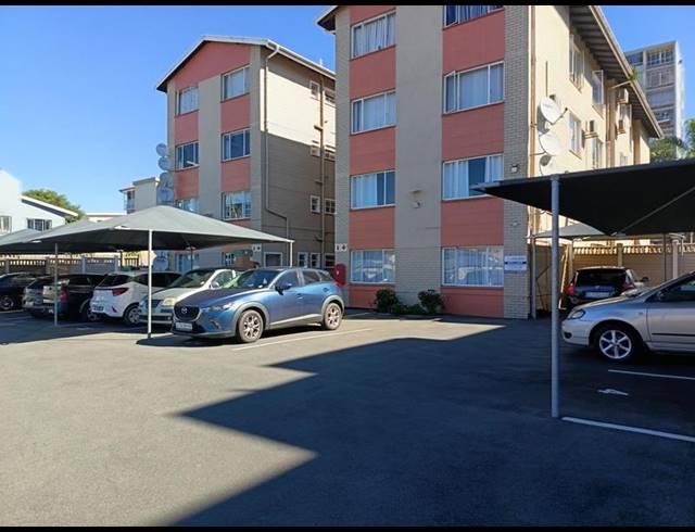 2 BEDROOM APARTMENT FOR SALE IN ESSENWOOD